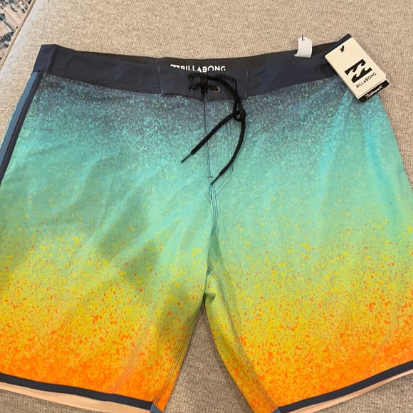 Billabong boardshorts